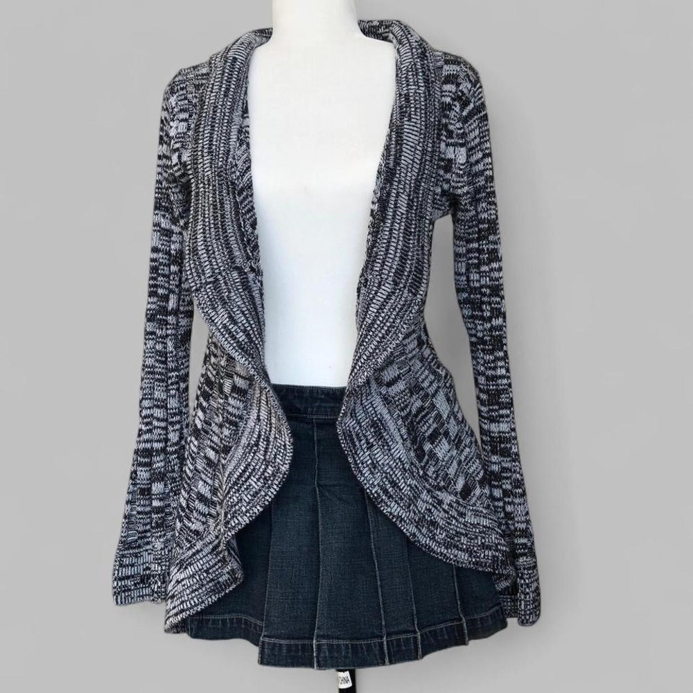Grey Black Ruffle Cardigan - Picture 5 of 6